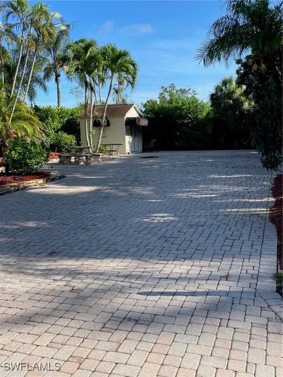 4682 Southern Breeze Drive, Naples, FL 34114 - Image #2