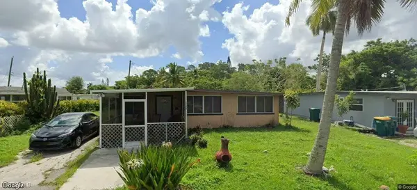 3329 Guilford Court, Naples, FL 34112