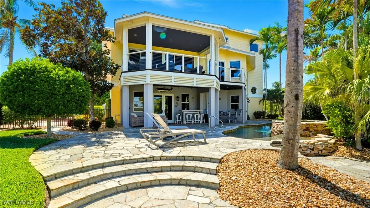 290 Dundee Road, Fort Myers Beach, FL 33931 - Image #1