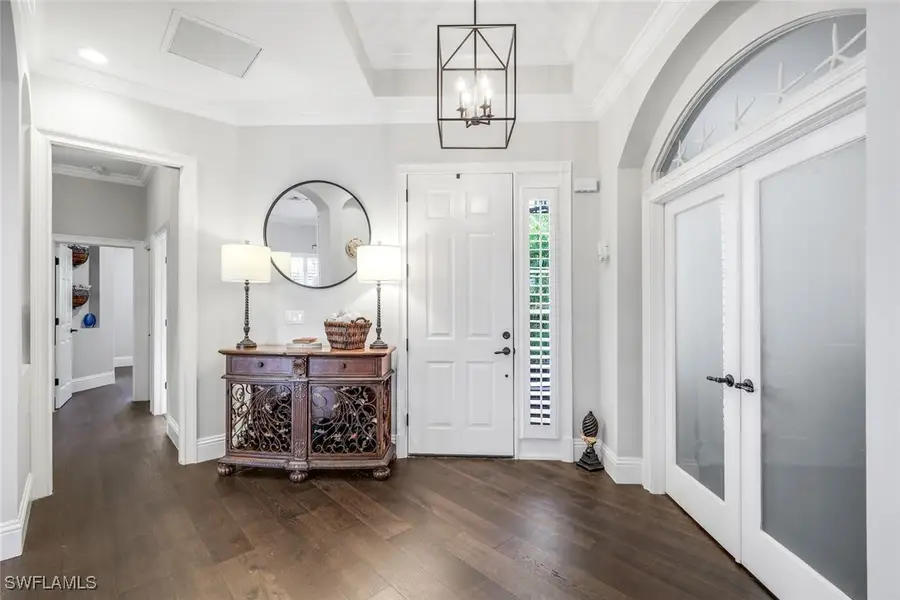 915 Fountain Run, Naples, FL 34119 - Image #3