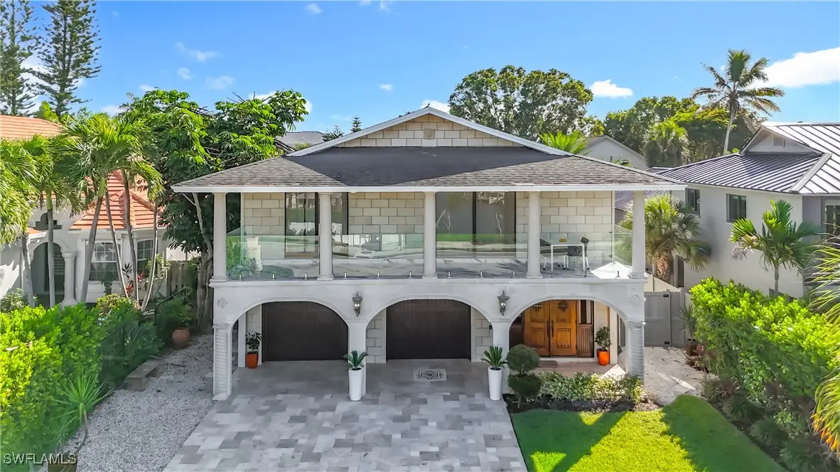 10242 Vanderbilt Drive, Naples, FL 34108 - Image #1