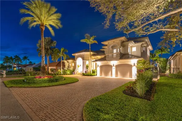 447 Egret Avenue, Naples, FL 34108