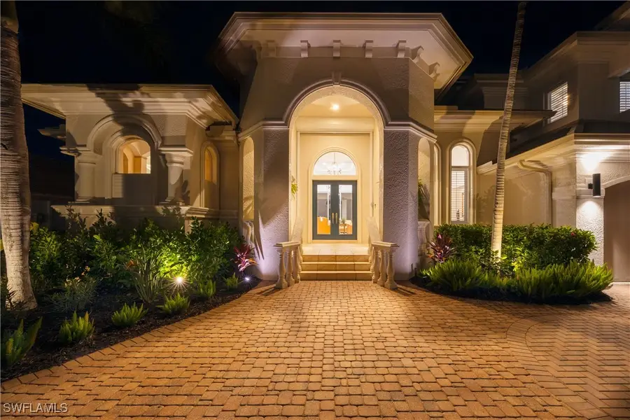 447 Egret Avenue, Naples, FL 34108 - Image #2