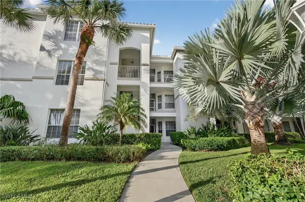 8223 Parkstone Place #2201, Naples, FL 34120