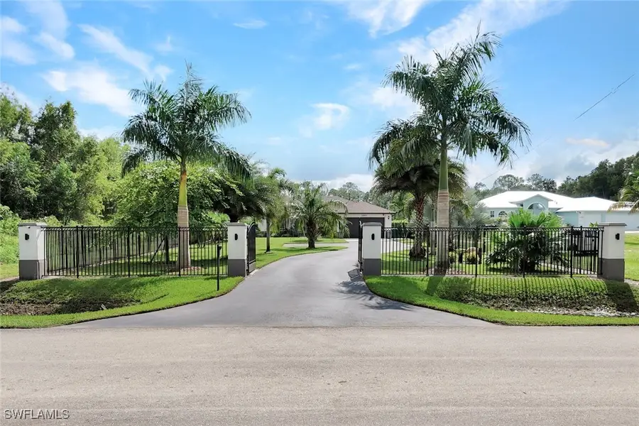 2552 52nd Avenue Ne, Naples, FL 34120 - Image #2
