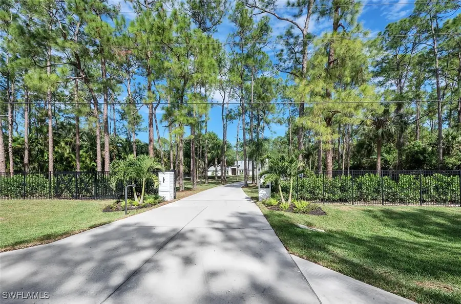 5253 Sycamore Drive, Naples, FL 34119 - Image #2