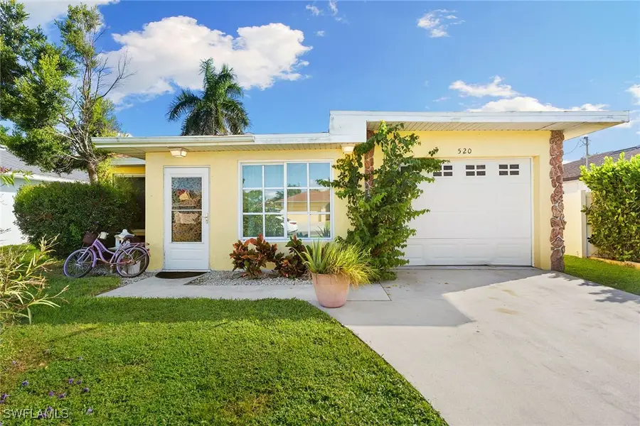 520 99th Avenue N, Naples, FL 34108 - #2