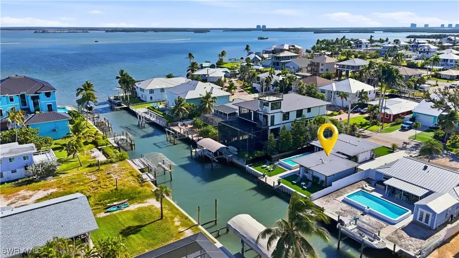 239 Curlew Street, Fort Myers Beach, FL 33931 - Image #2