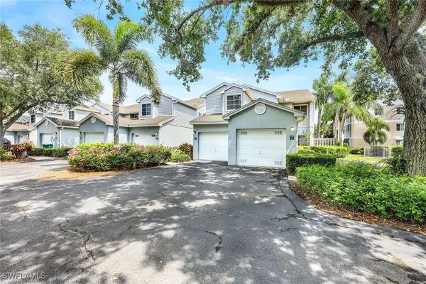 2861 Citrus Lake Drive #L201, Naples, FL 34109