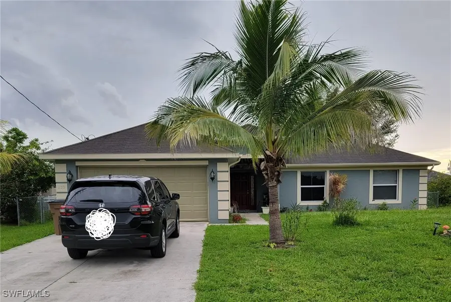 423 Windermere Drive, Lehigh Acres, FL 33972 - Image #3