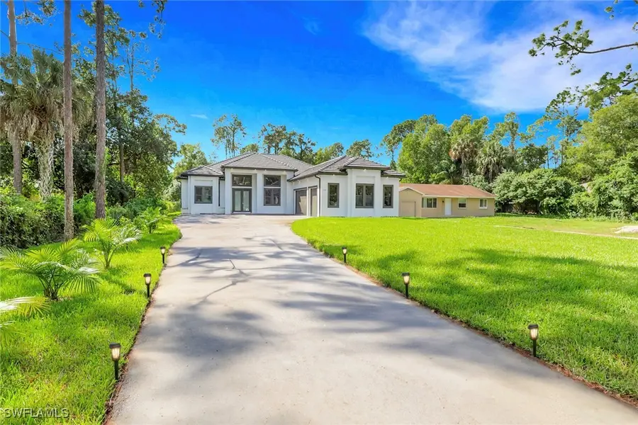 3524 29th Avenue Sw, Naples, FL 34117 - Image #3