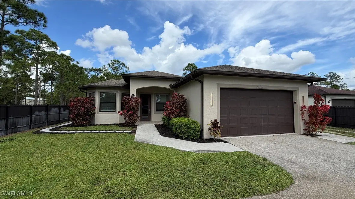 2725 56th Avenue Ne, Naples, FL 34120 - Image #1