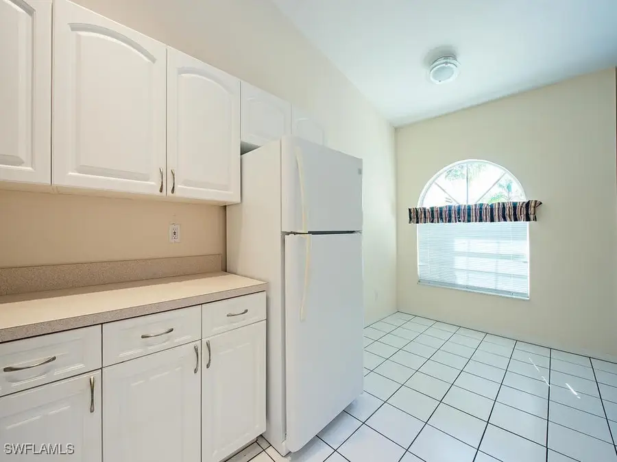 8093 San Vista Circle #2-2L, Naples, FL 34109 - Image #3