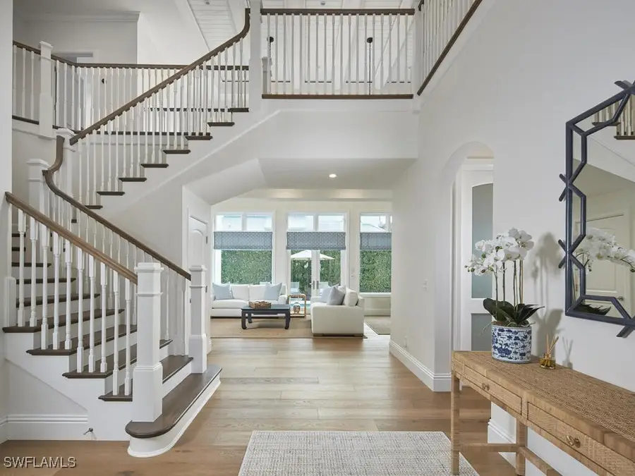 570 2nd Avenue N, Naples, FL 34102 - Image #2