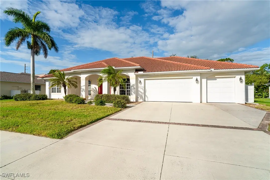 118 Abercrombie Avenue, Englewood, FL 34223 - Image #1