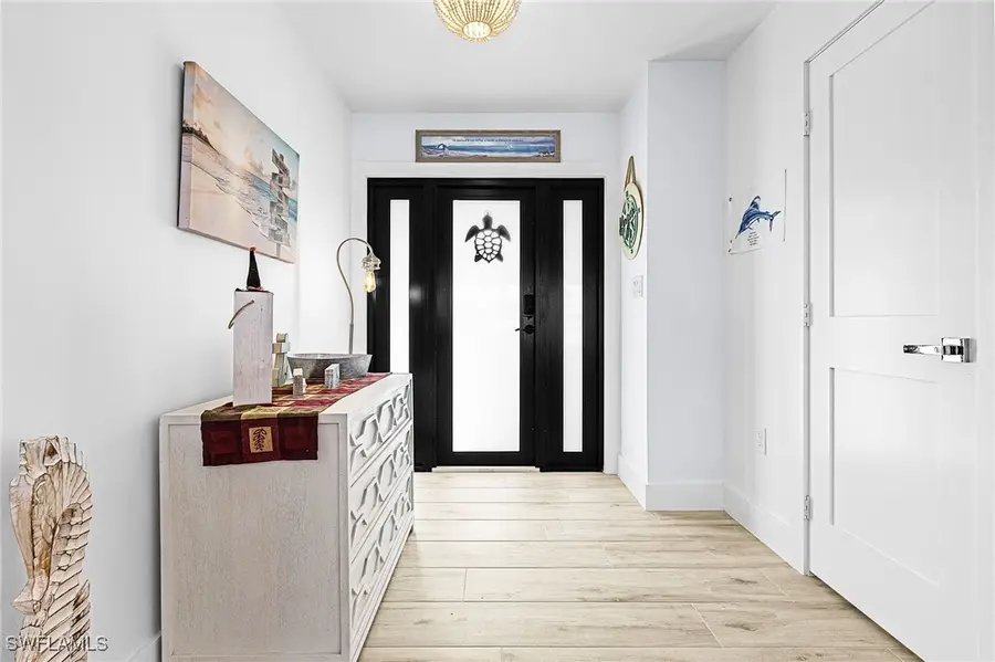 121 Jamaica Drive, Naples, FL 34113 - Image #3