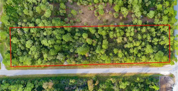 1551 12th Avenue Ne, Naples, FL 34120