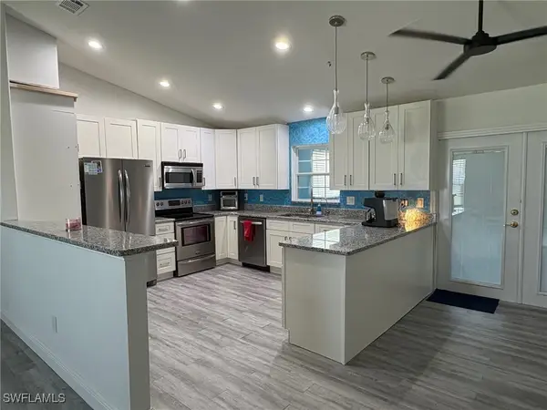 818 SW 8th Court, Cape Coral, FL 33991