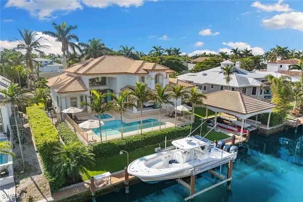 533 15th Avenue S, Naples, FL 34102