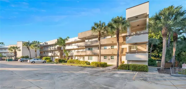 499 Forest Lakes Boulevard #308, Naples, FL 34105