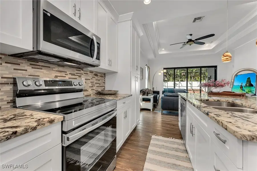 833 109th Avenue N, Naples, FL 34108 - Image #3