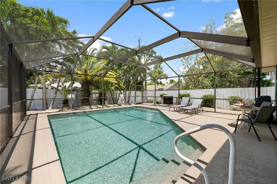 743 98th Avenue N, Naples, FL 34108 - Image #3