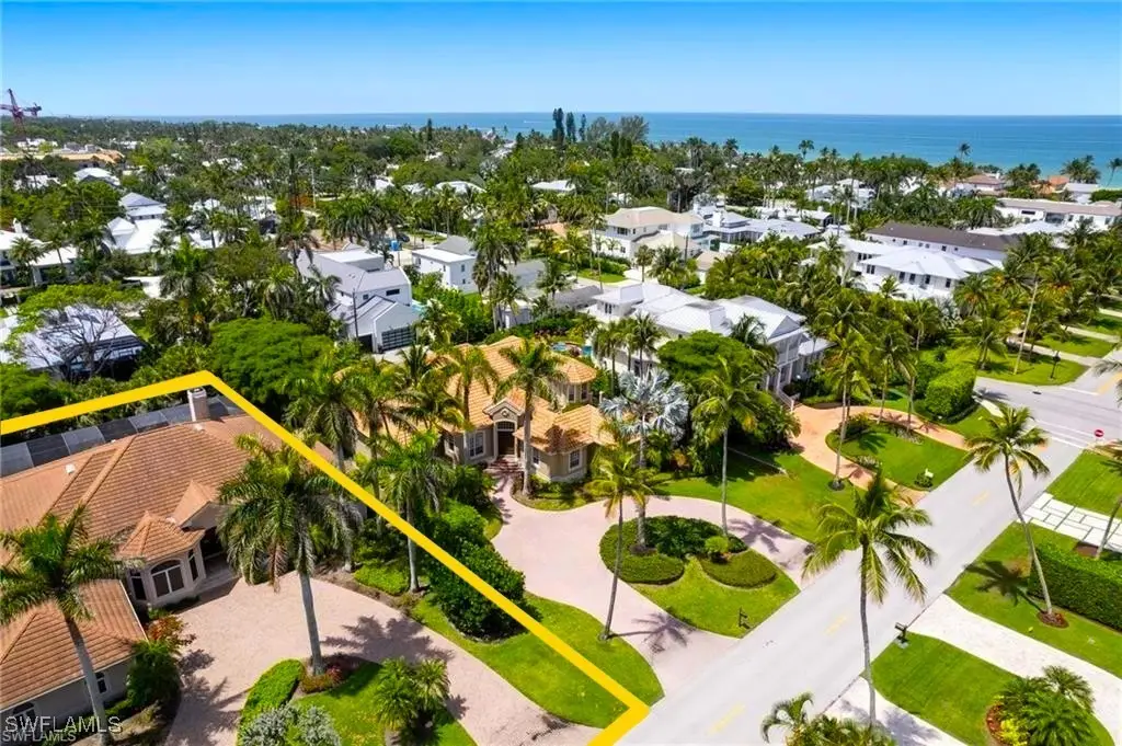 258 9th Avenue S, Naples, FL 34102 - Image #1