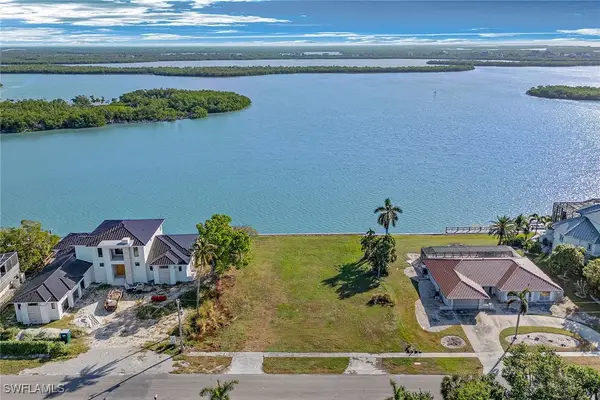 945 Caxambas Drive, Marco Island, FL 34145