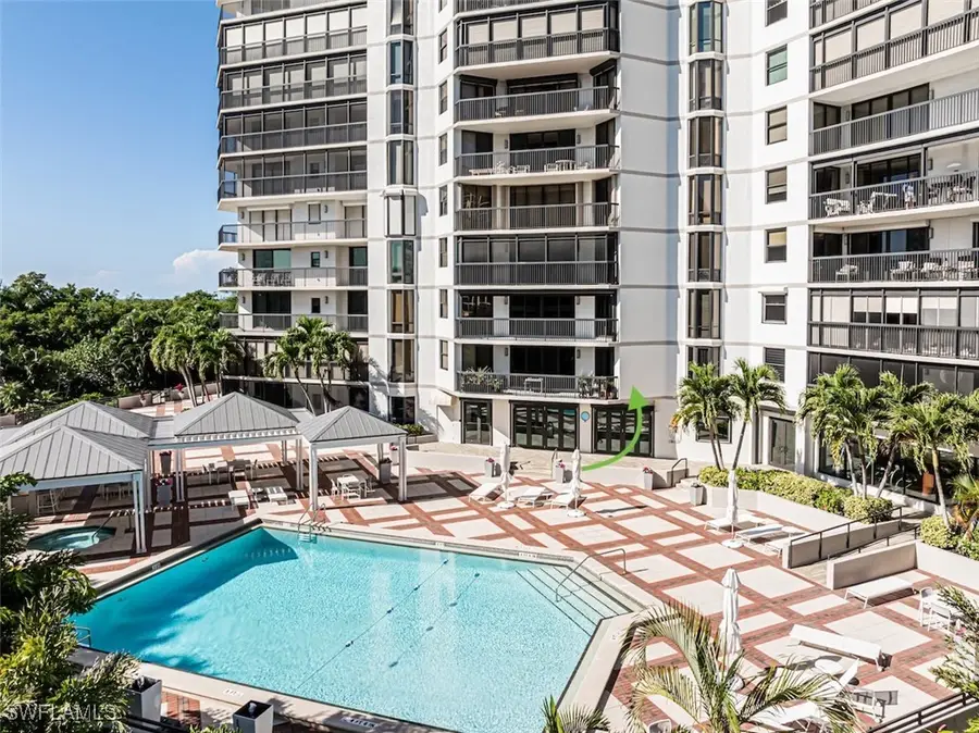 6075 Pelican Bay Boulevard #203, Naples, FL 34108 - Image #3