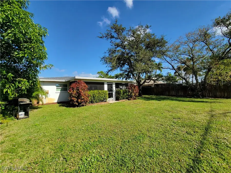 750 95th Avenue N, Naples, FL 34108 - Image #2