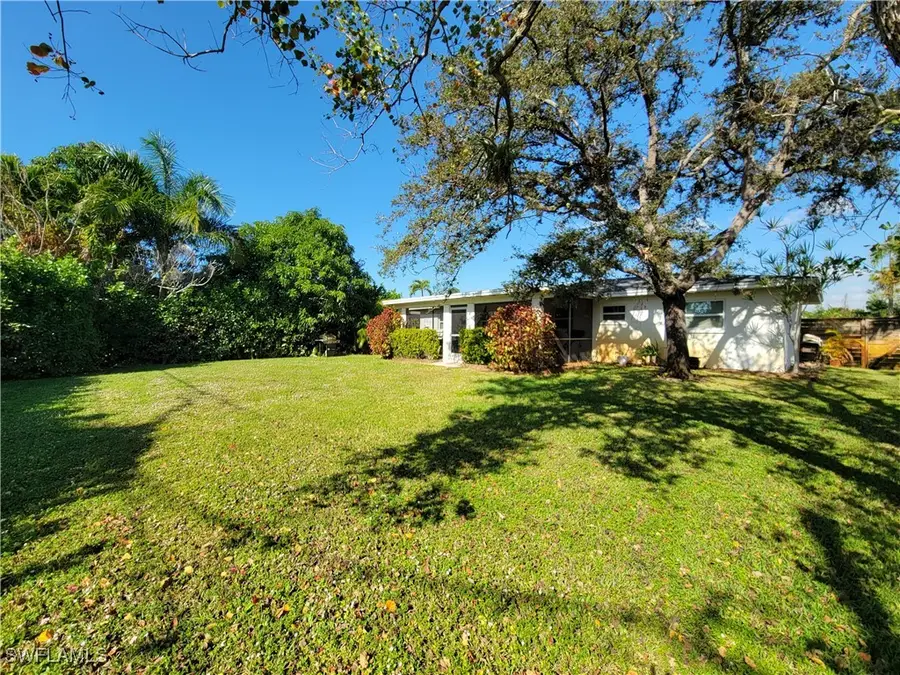 750 95th Avenue N, Naples, FL 34108 - Image #3