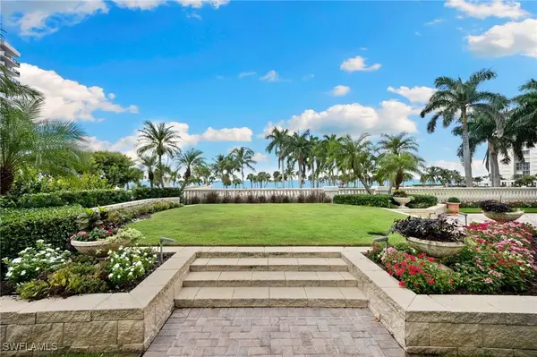 4021 Gulf Shore Boulevard N #G7, Naples, FL 34103