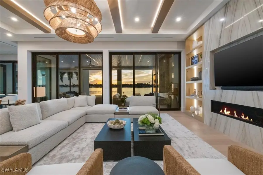 1640 Dolphin Court, Naples, FL 34102 - Image #3