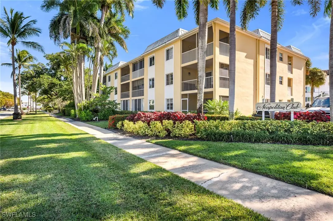 900 8th Avenue S #105, Naples, FL 34102 - Image #1