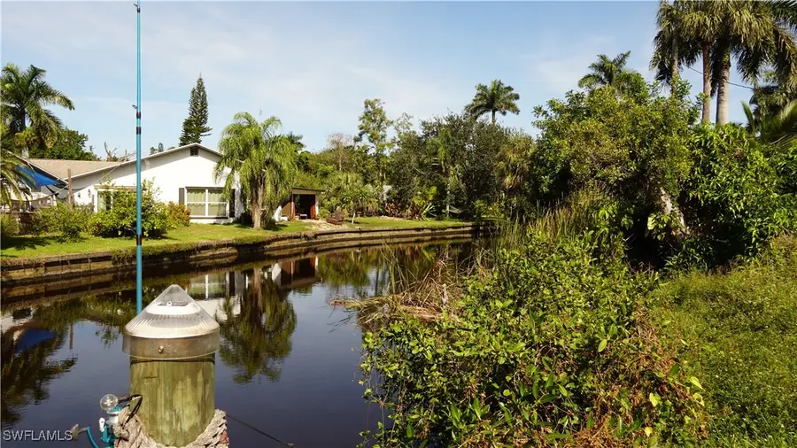 123 Standish Circle, North Fort Myers, FL 33903 - Image #3