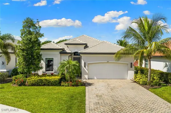 1819 Mustique Street, Naples, FL 34120