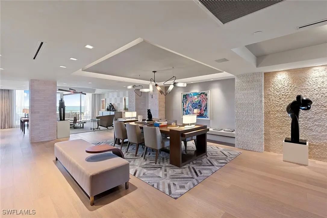 6897 Grenadier Boulevard #902, Naples, FL 34108 - Image #1