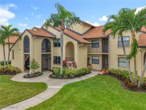 8445 Charter Club Circle #8, Fort Myers, FL 33919