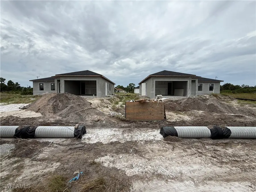 916 Manresa Avenue S, Lehigh Acres, FL 33974 - Image #2