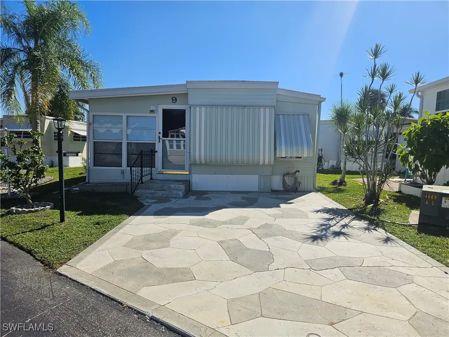 9 Garnet Drive #9G, Naples, FL 34114 - Image #2