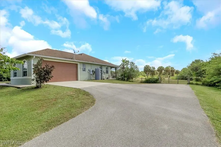 748 41st Avenue Nw, Naples, FL 34120 - Image #3