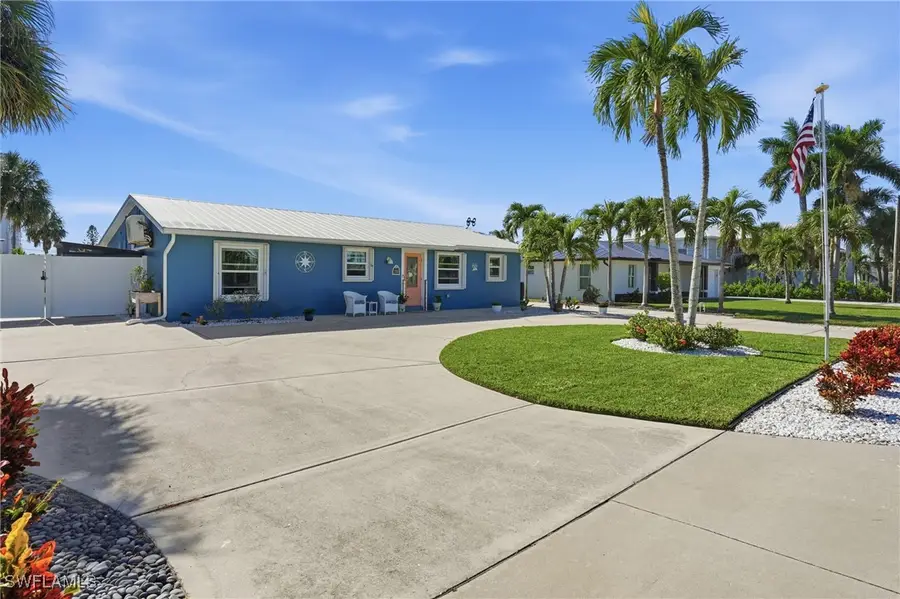 7850 Buccaneer Drive, Fort Myers Beach, FL 33931 - Image #3