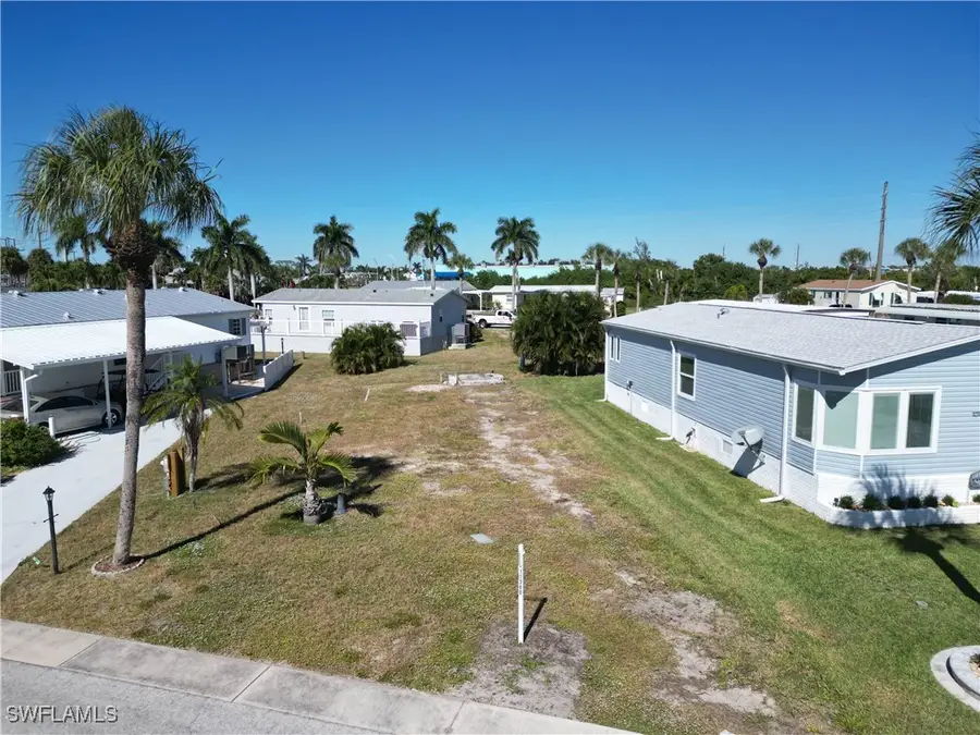 11380 Azalea Lane, Fort Myers Beach, FL 33931 - Image #2