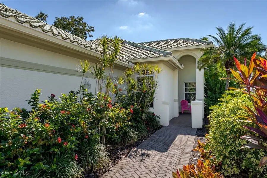 817 Vistana Circle, Naples, FL 34119 - Image #3