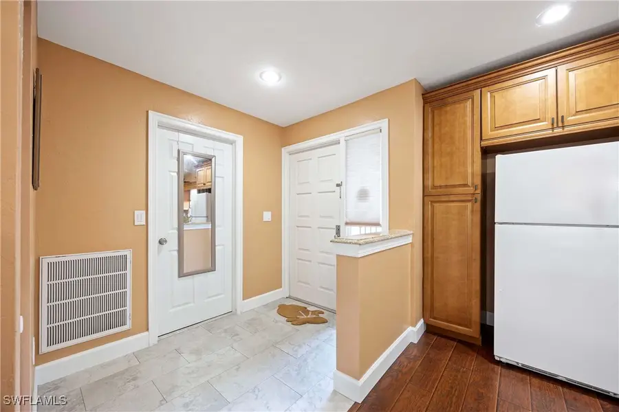 4250 Steamboat Bend #203, Fort Myers, FL 33919 - Image #2