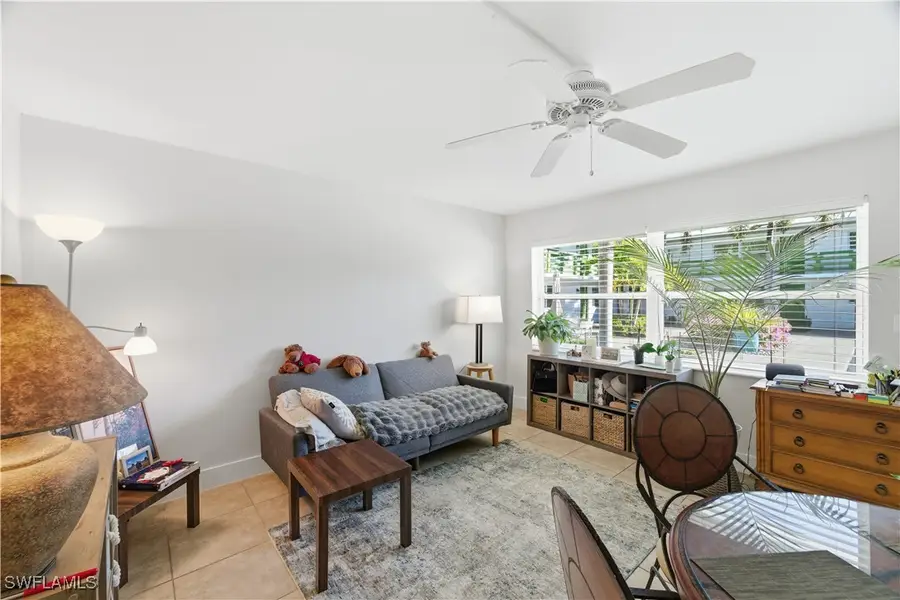 975 9th Avenue S #2, Naples, FL 34102 - Image #2