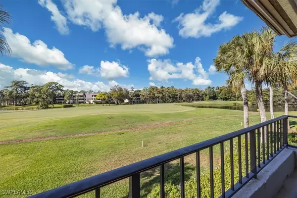 104 Clubhouse Drive #272, Naples, FL 34105