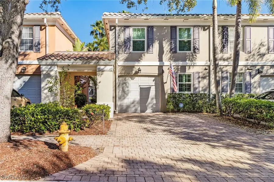 5733 Cove Circle, Naples, FL 34119 - Image #2