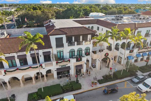 780 5th Avenue S #306, Naples, FL 34102