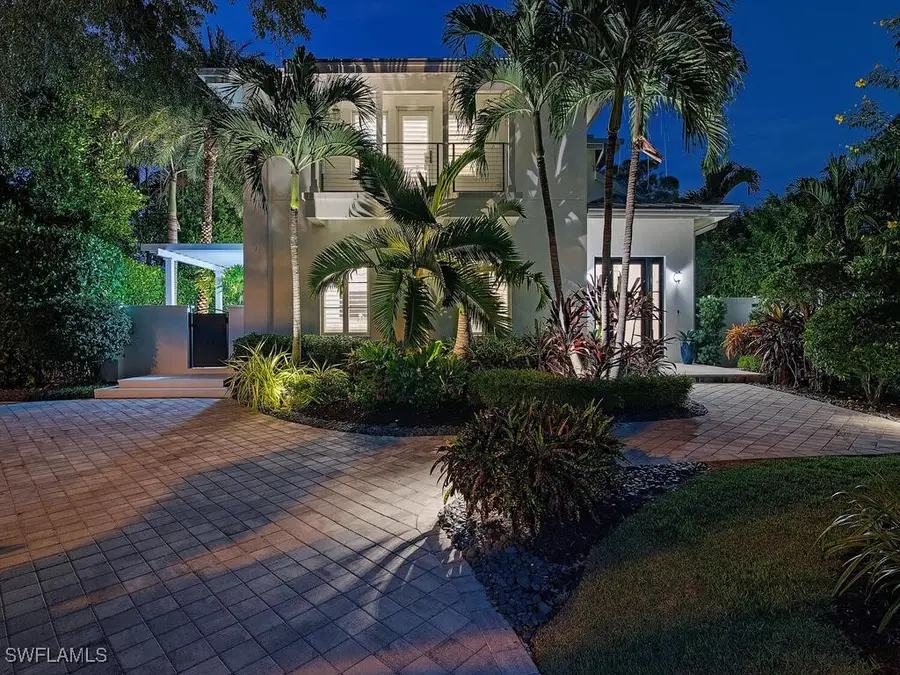 501 2nd Avenue N, Naples, FL 34102 - Image #2